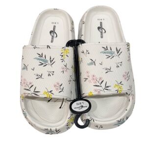 COMFORT TRENDZ Floral Casual Lightweight Slides NEW 9/10